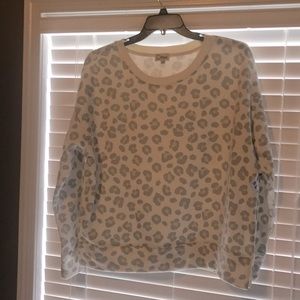 2x brand new soft sweater.